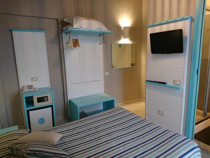 Hotel La Spiaggia Μοντερόσο αλ Μάρε Εξωτερικό φωτογραφία