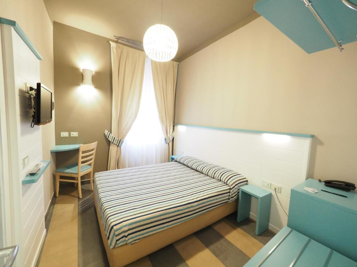 Hotel La Spiaggia Μοντερόσο αλ Μάρε Εξωτερικό φωτογραφία