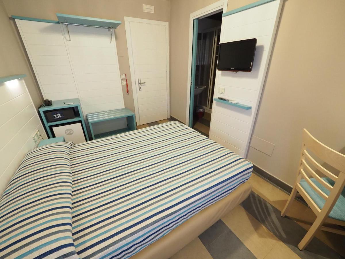 Hotel La Spiaggia Μοντερόσο αλ Μάρε Εξωτερικό φωτογραφία