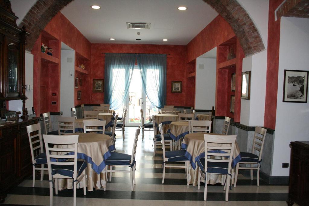 Hotel La Spiaggia Μοντερόσο αλ Μάρε Εξωτερικό φωτογραφία